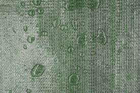 Il riparo a rete ombra impermeabile può essere un riparo dalla pioggia?