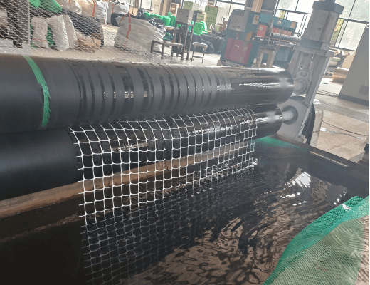 Macchina per estrusione